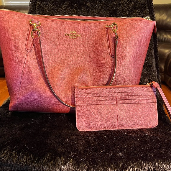 Tote with matching long slim card holder/wallet Maroon metallic, pebble leather - Picture 1 of 4